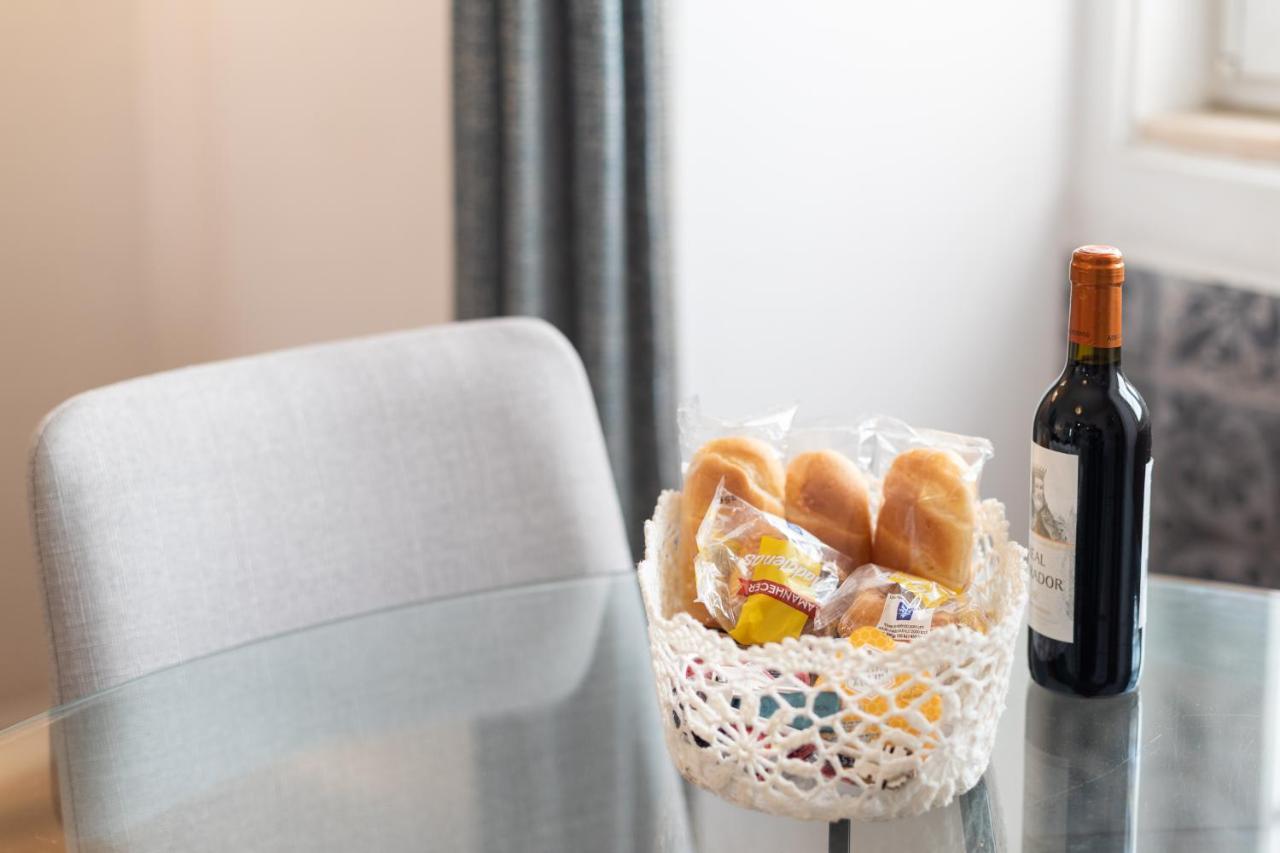 Le Flat | Cais Do Sodre Apartment ลิสบอน ภายนอก รูปภาพ